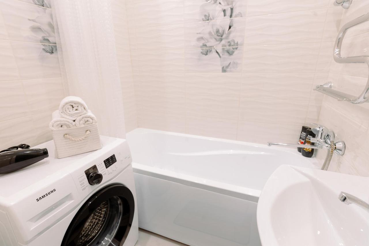 Paulmarie Apartments On Gor'Kogo 41 Бобруйск Екстериор снимка